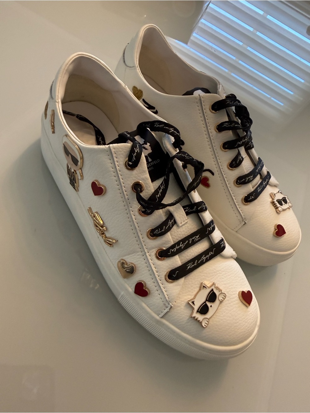 Karl Lagerfeld Sneakers Size 38.5 White Leather K Ikonik Charm Shoes - Picture 5 of 14